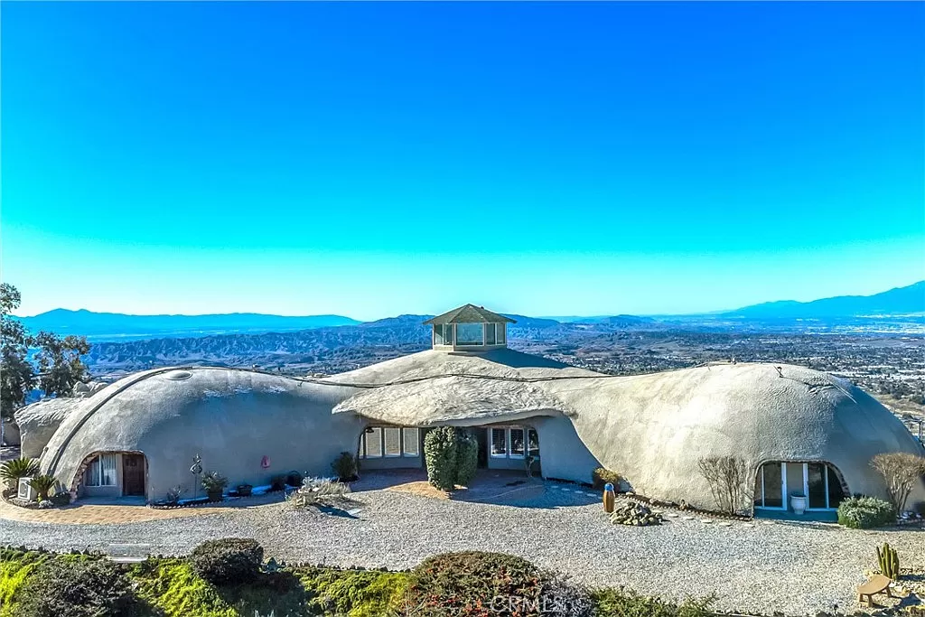 Monolithic Dome Home In California Zillow Gone Wild