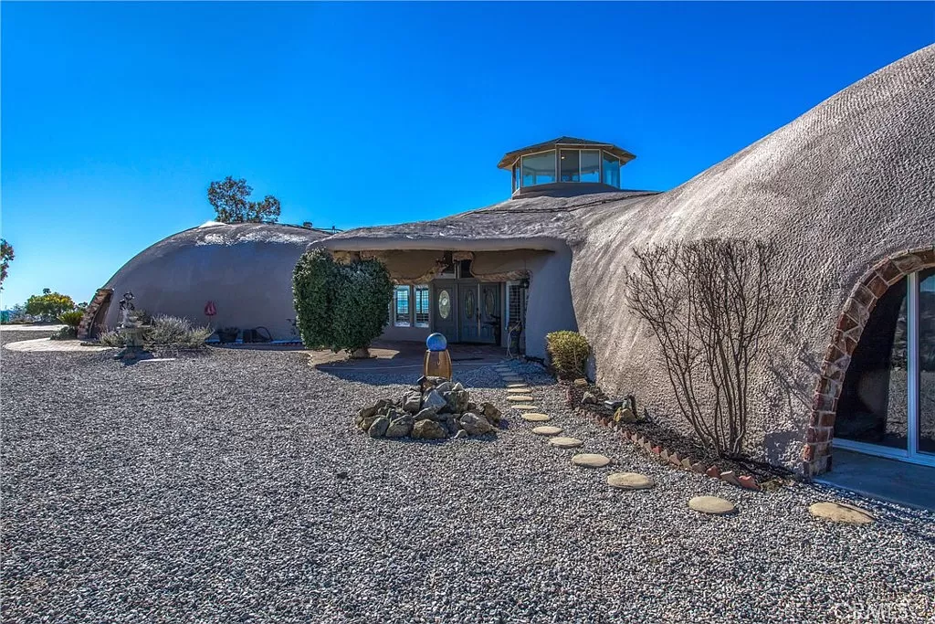 Monolithic Dome Home In California Zillow Gone Wild