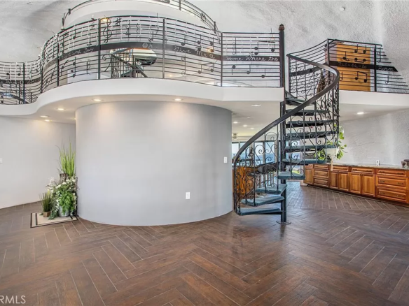 Monolithic Dome Home In California Zillow Gone Wild