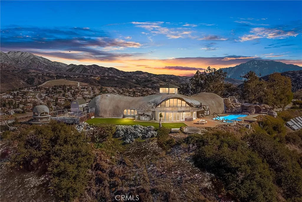 Monolithic Dome Home In California Zillow Gone Wild